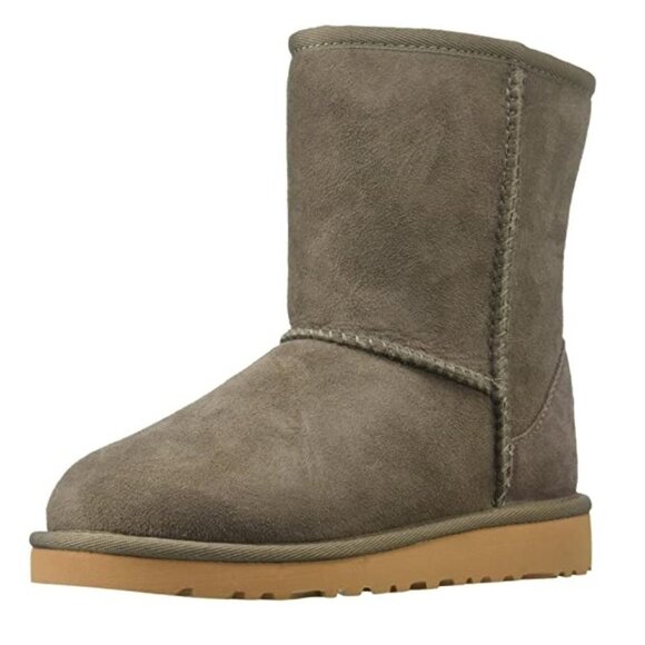 UGG Unisex Kids Classic Short Boots - Picture 1 of 4